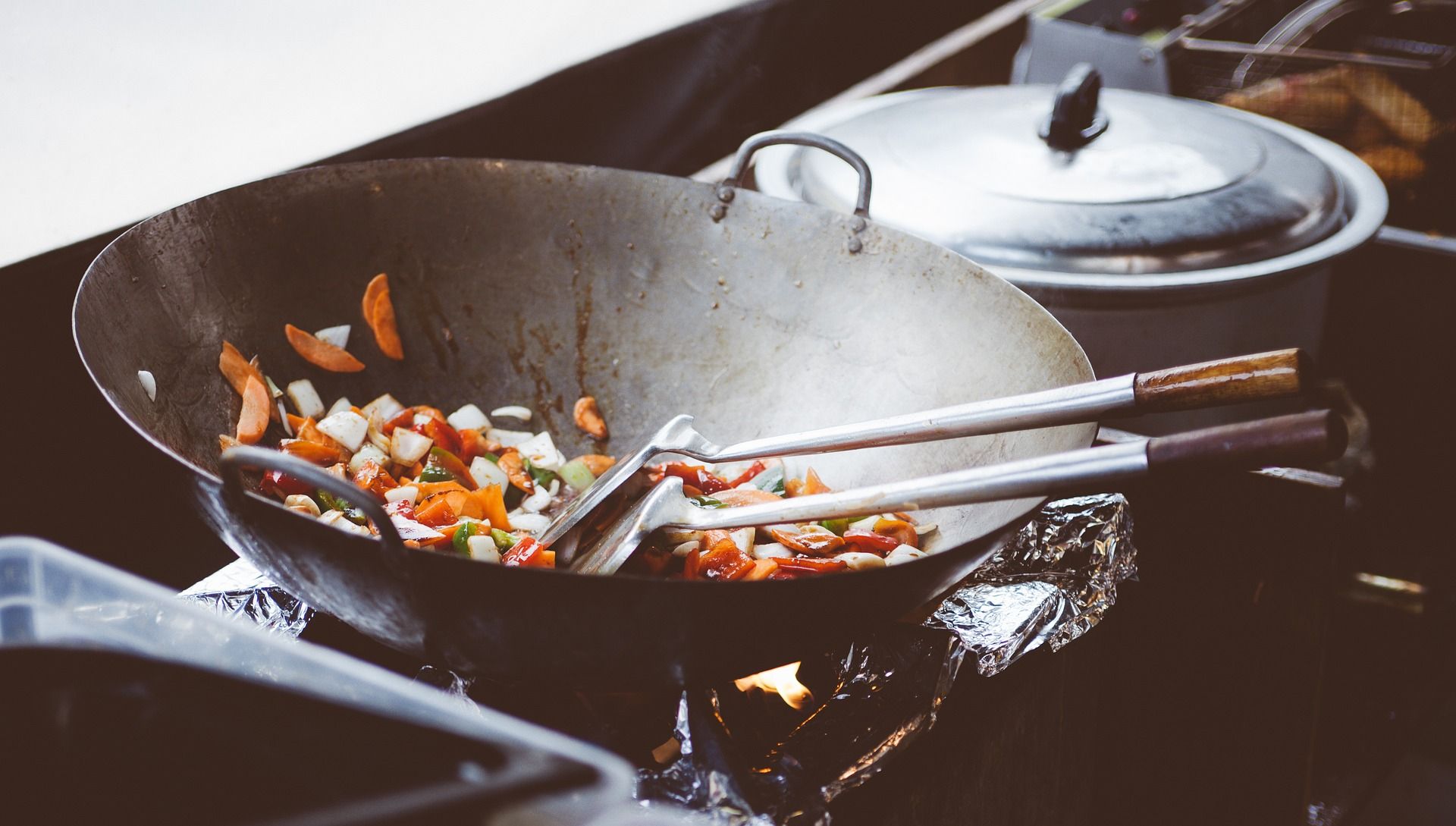 The 10 essential cooking techniques every cook should know BreadMakerMag